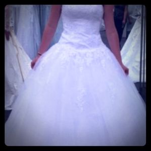 Wedding dress NWOT Size 16